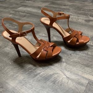 70 style Michael by Michael Kors peep toe heels
